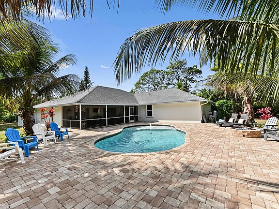 3rd image of 13661 Persimmon Boulevard