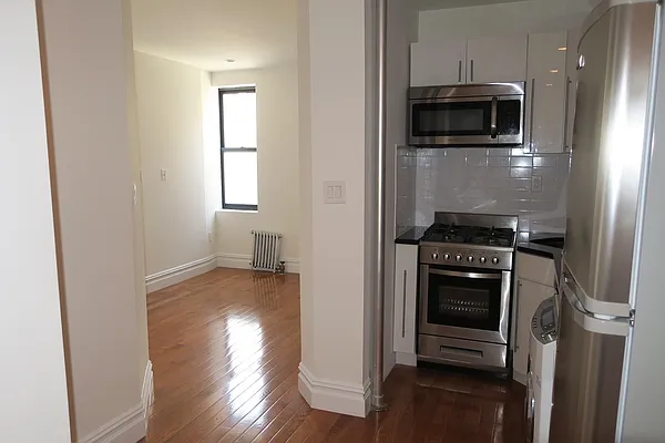 Rented by Platinum Forbes Global Properties | media 6
