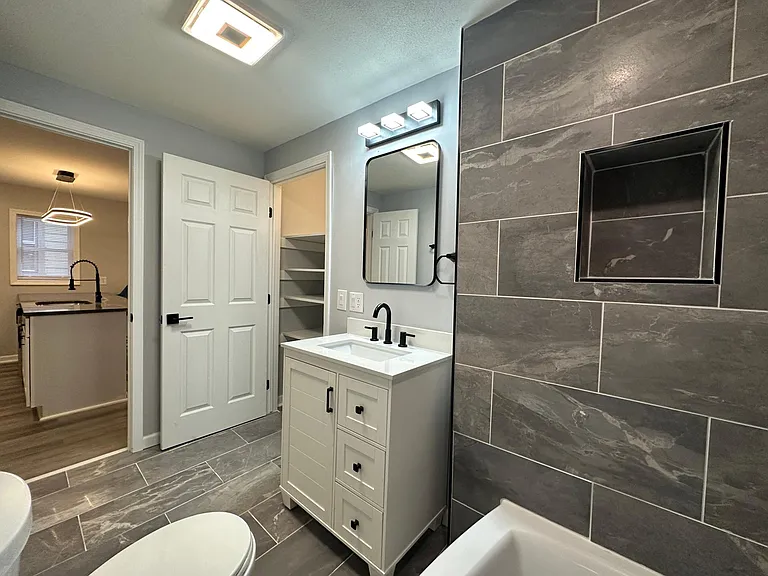 127 Henderson St #1 — Photo 54