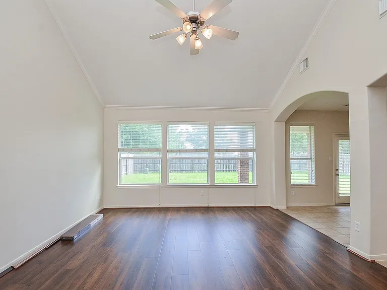 5218 Lacey Oak Meadow Dr — Photo 11