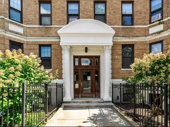 60 Queensberry St, Boston, MA