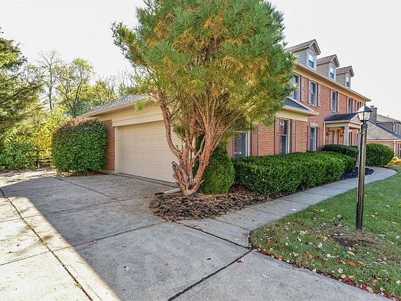 4th image of 9442 Ambleside Dr