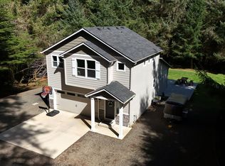 83606 Clear Lake Rd, Florence, OR 97439