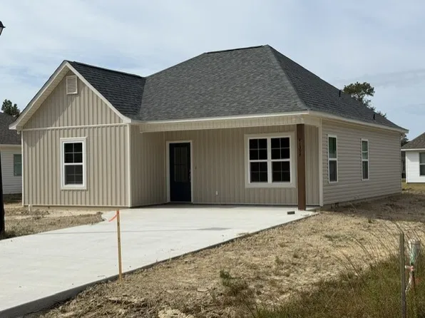 41394 Greystone Ln, Hammond, LA 70403