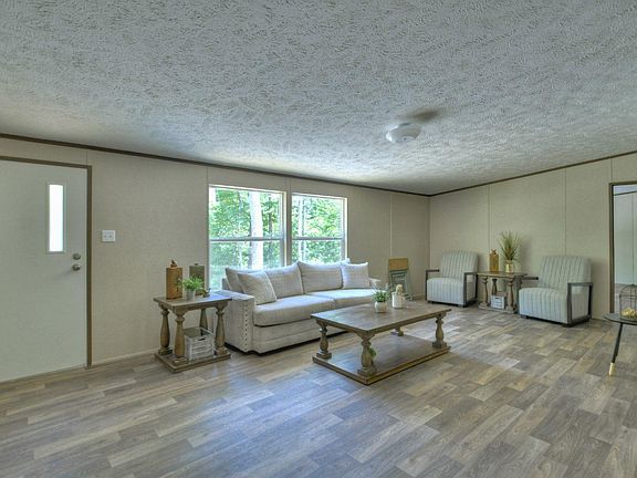 5th image of 219 Rose Wood Ln