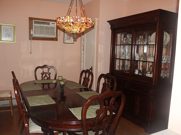3rd image of 34 Holly Ave