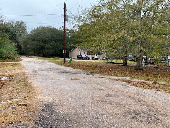 5th image of 8431 Debra Ln