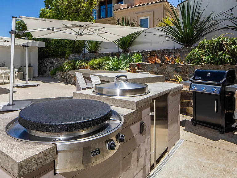 7502 Hillside Dr — Photo 10