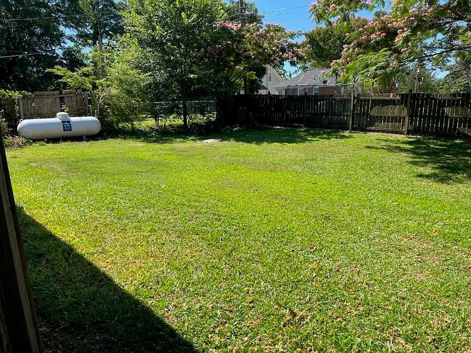 2nd image of 138 Morris Cir Lot 8
