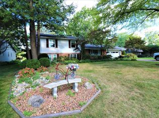 1227 Marina Dr, Huron, OH 44839