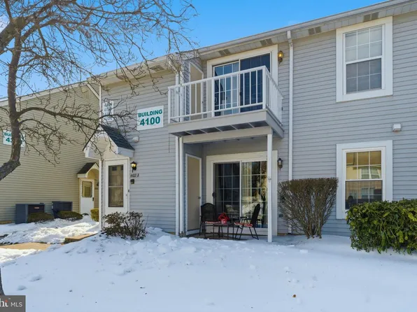 4102 Adelaide Dr, Mount Laurel, NJ 08054