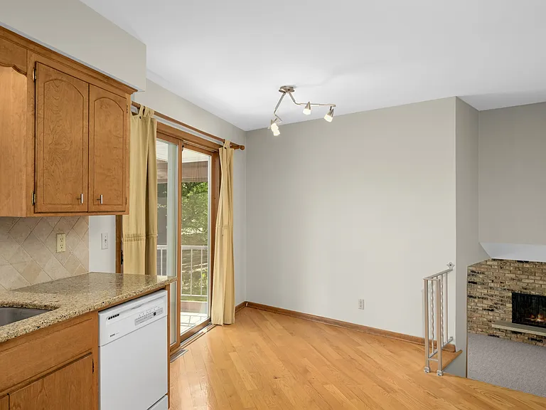 7410 Oaklawn Ave — Photo 19