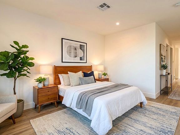 5th image of 1700 S Redondo Blvd #1700