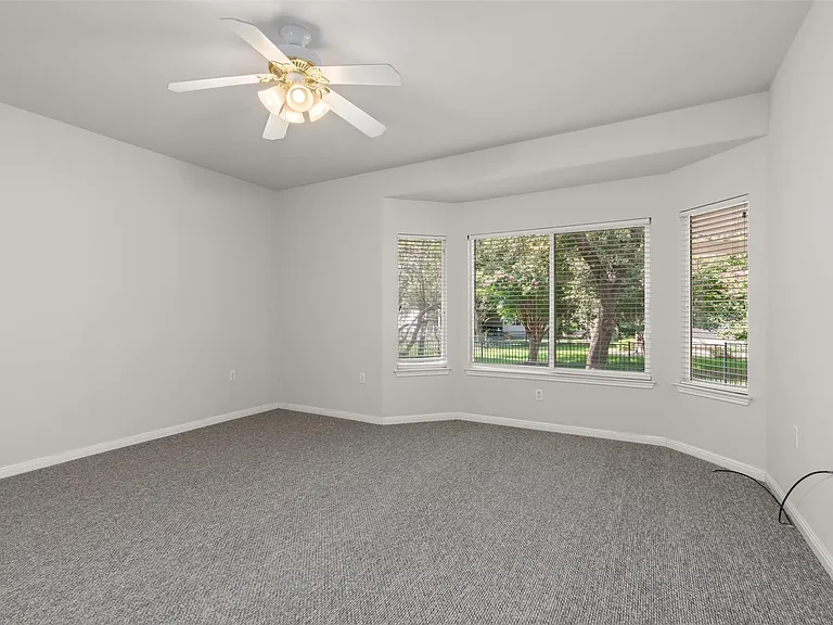101 Dawson Trl — Photo 17