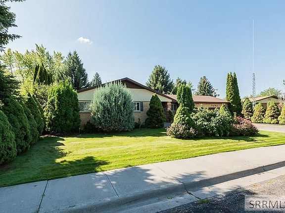 2nd image of 1102 Mojave St