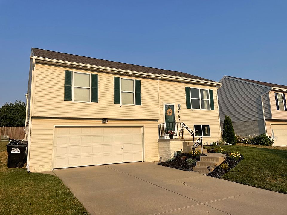 1st image of 8208 S 161st Ave