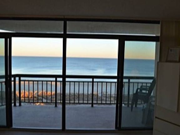 Large Oceanfront Balcony