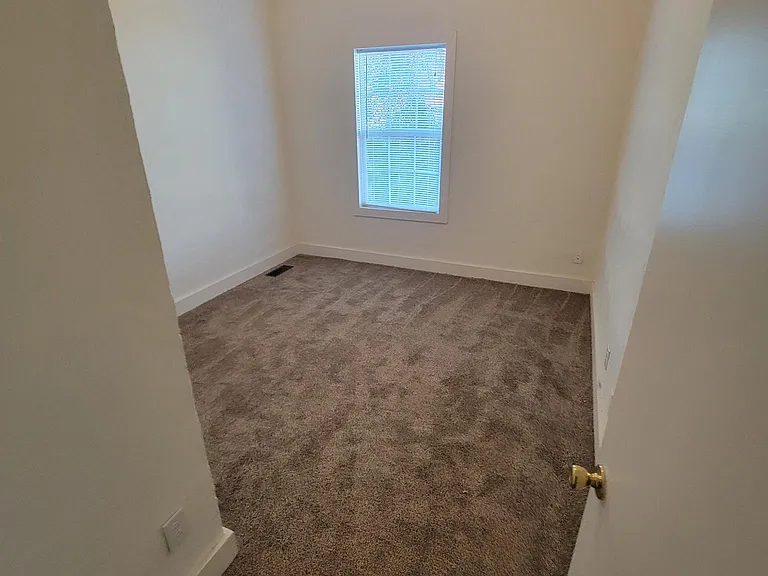 1520 Prentis Ave #3 — Photo 2