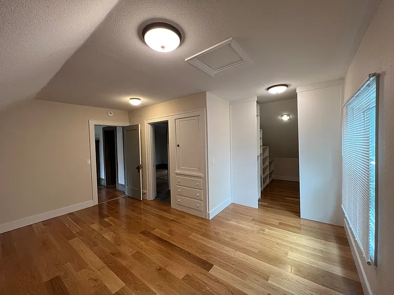 2537 SE 33rd Pl — Photo 12