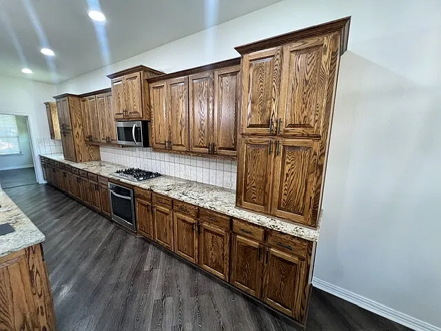 1123 Brigham Dr — Photo 8