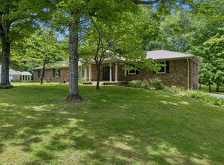 1018 Woodmont Dr, Dickson, TN 37055