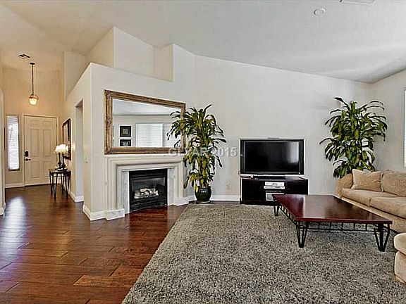 4th image of 11257 Newbury Hills Ave
