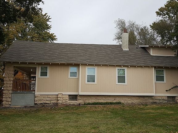 2nd image of 3527 Indiana Ave