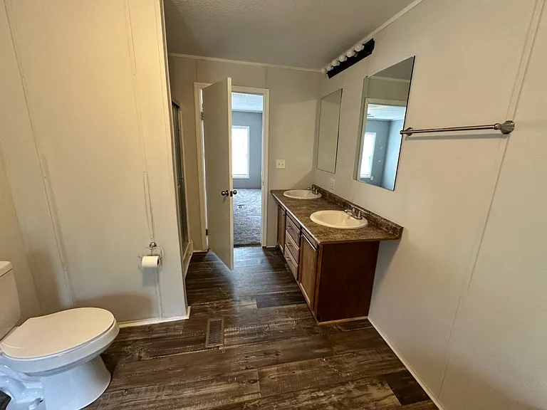 7874 State Highway 395 — Photo 10