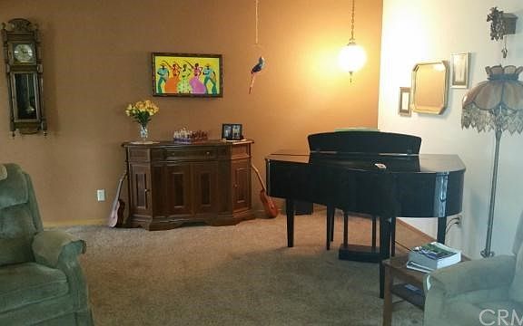 5th image of 1304 N Olive Ave