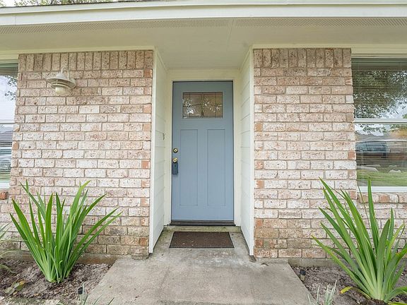 2nd image of 109 Saunders Ln