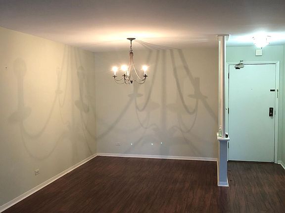 4th image of 2100 Valencia Dr APT 106B
