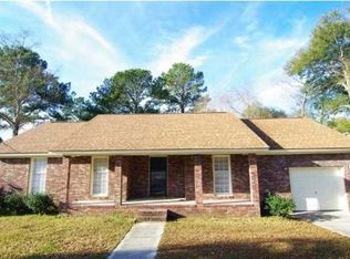 5893 N Rhett Ave, Hanahan, SC 29410