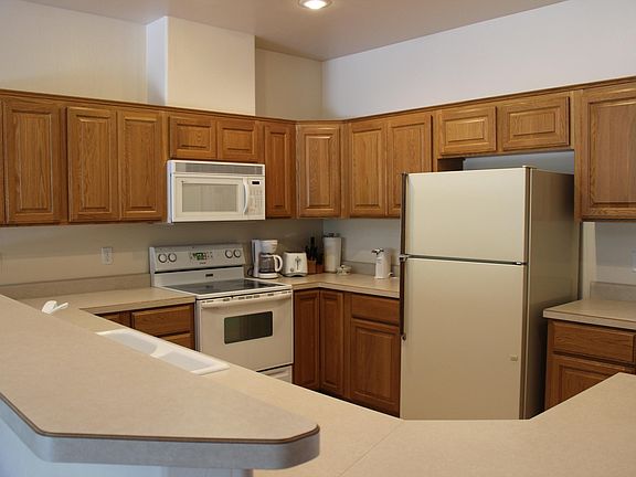 5th image of 2418 N Sequoia Dr