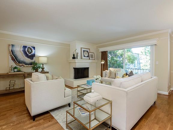 4th image of 445 Oak Grove Ave APT 11