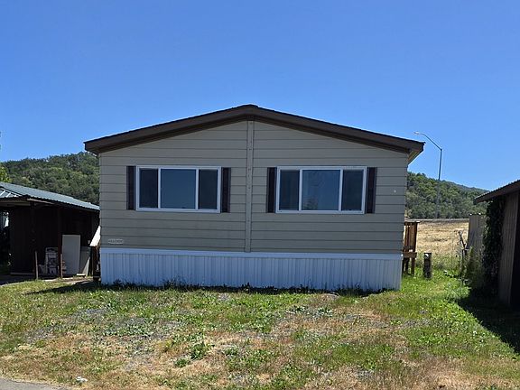 2nd image of 127 Berry Loop Ln