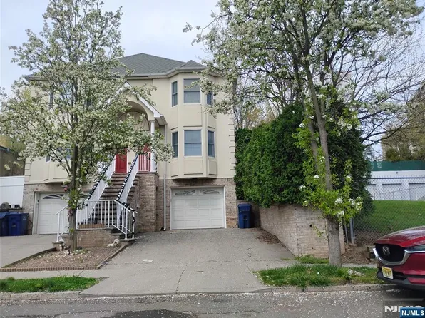 277 3rd St, Hackensack, NJ 07601