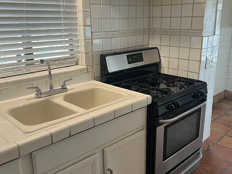 345 E Teton Rd #2 — Photo 4