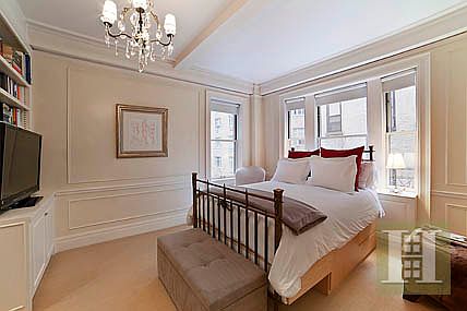 5th image of 70 E 77th St APT 5A