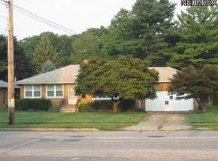 5451 Hauserman Rd, Parma, OH 44130