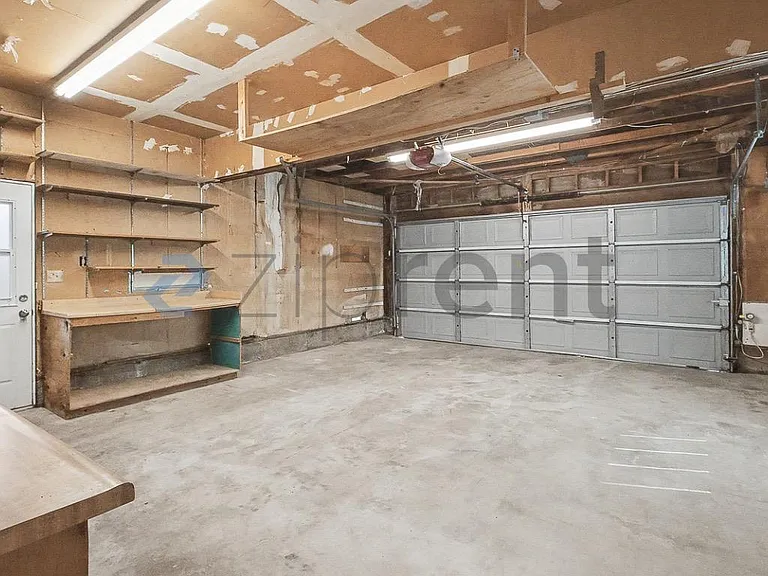 2307 N Cirby Way — Photo 45