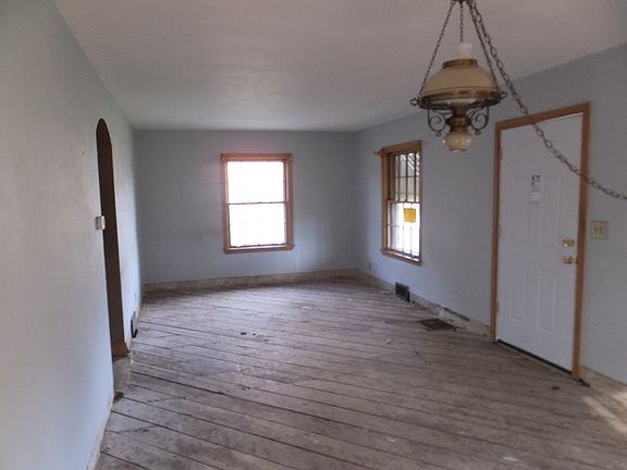2nd image of 1319 21st St