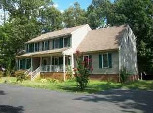 15601 Pypers Pointe Dr, Chesterfield, VA 23838