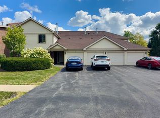 871 E Coach Rd Unit 5, Palatine, IL 60074