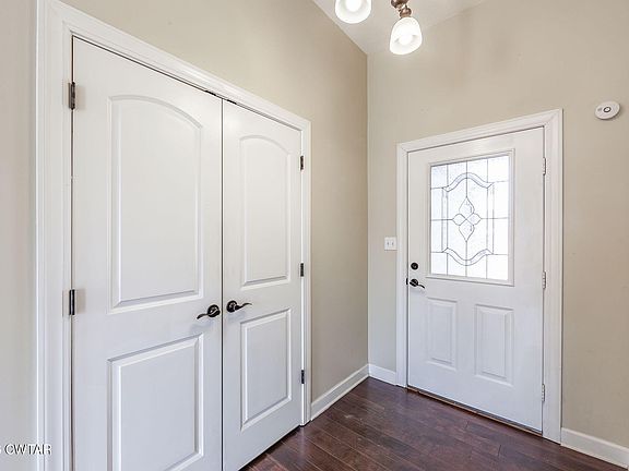 4th image of 16 Birch Hollow Ln