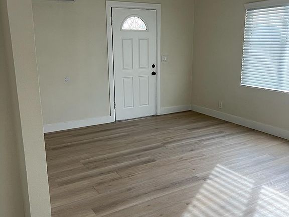 5th image of 636 Euclid Ave #636