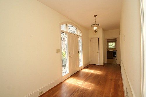 3rd image of 3678 Habersham Ln