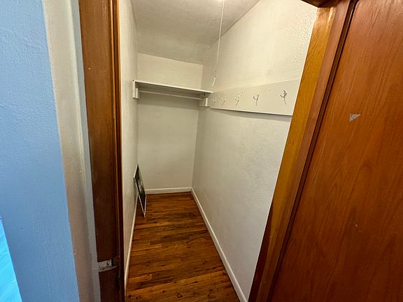 5th image of 104 Eaton St #B