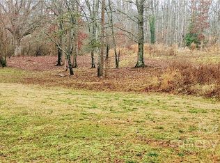 202 Stephens Rd, Morganton, NC 28655