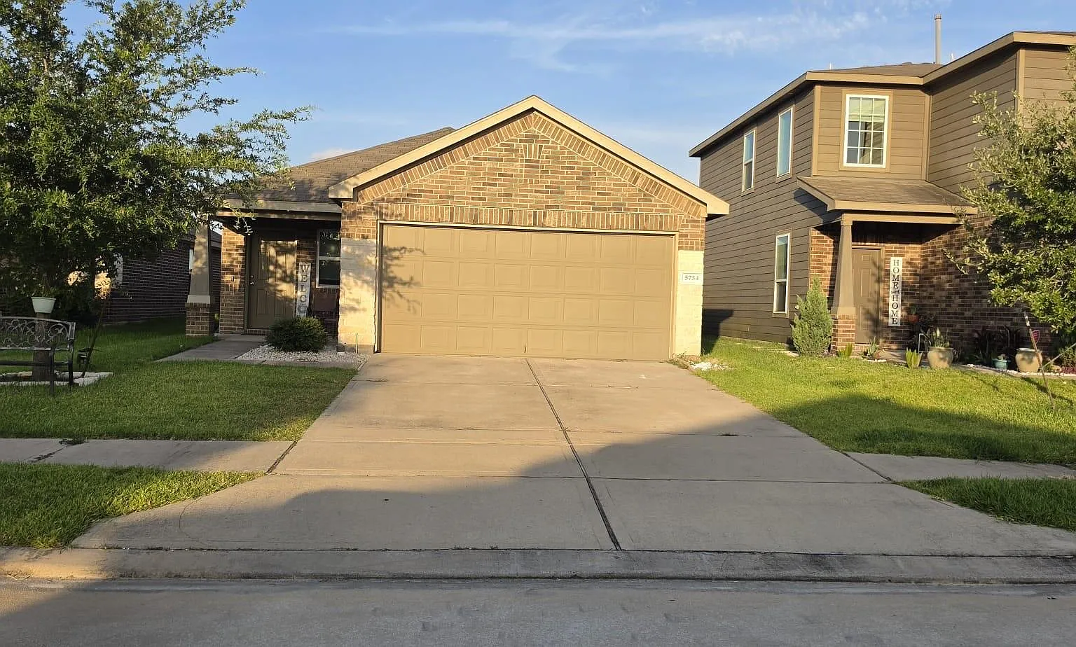 3 bed, 2.0 bath, 1590 sqft, $2,000 — Photo 1