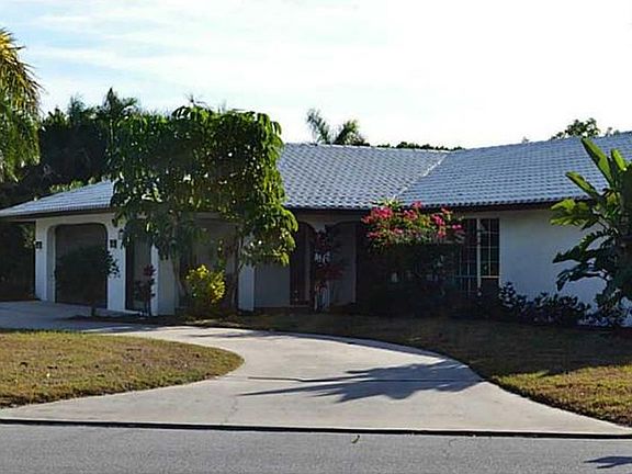 2nd image of 400 Pheasant Dr